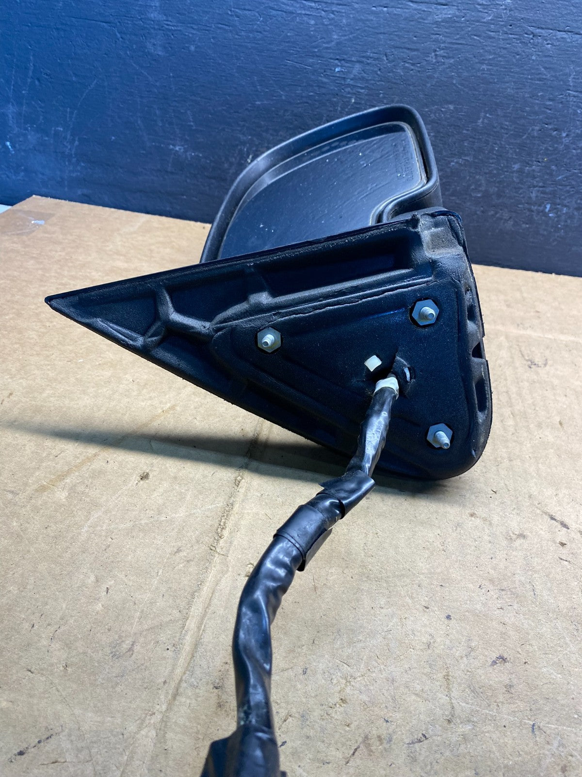 2003-2006 Chevrolet Tahoe Suburban Right Passenger Turn Door Mirror AD4819 DG4