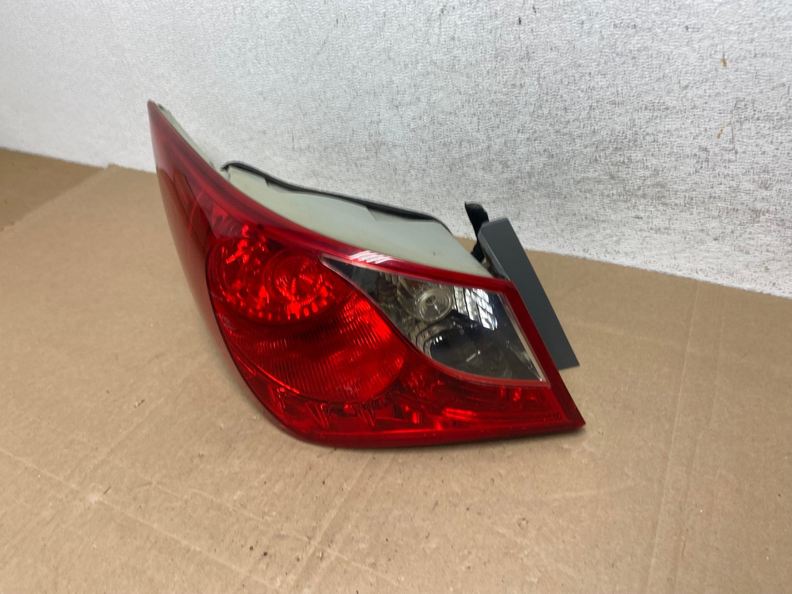 2011 2012 2013 Hyundai Sonata Left Driver LH Side Tail Light AE4969 LK1