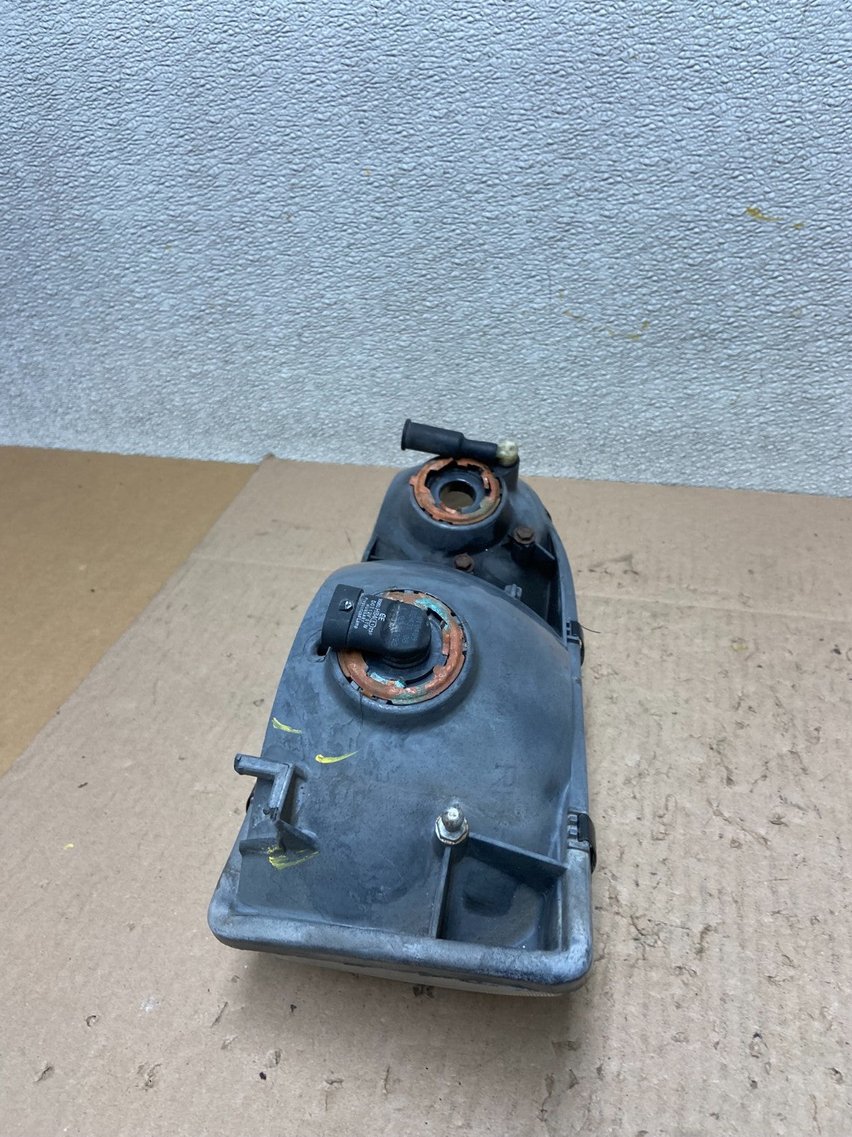 1992 1993 1994 Toyota Camry Right Passenger RH Halogen Headlight OEM Z6196 DW6