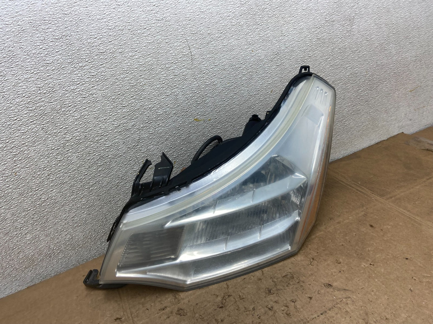 2008 2009 2010 2011 Ford Focus Left Driver Lh Headlight Halogen Y8200 DW2
