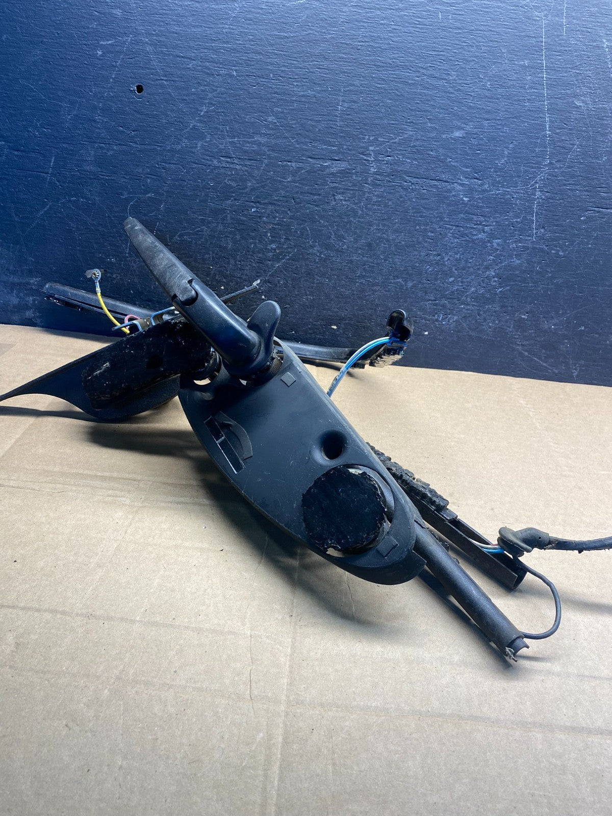 2011-2013 Jeep Grand Cherokee Tailgate Back Door Rear Wiper Motor Wiper AE8230 D2