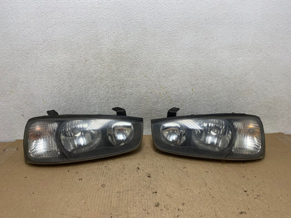 2001 2002 2003 Hyundai Elantra Left+Right Side Set Halogen Headlights AH5961 DW0