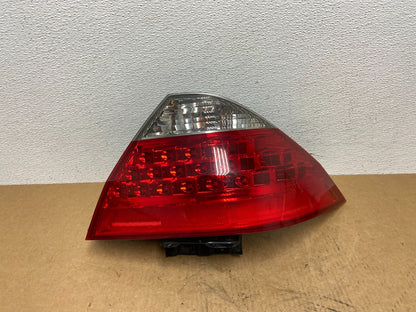 2006 - 2007 Honda Accord Hybrid Right Passenger Tail light ac3015 DG0