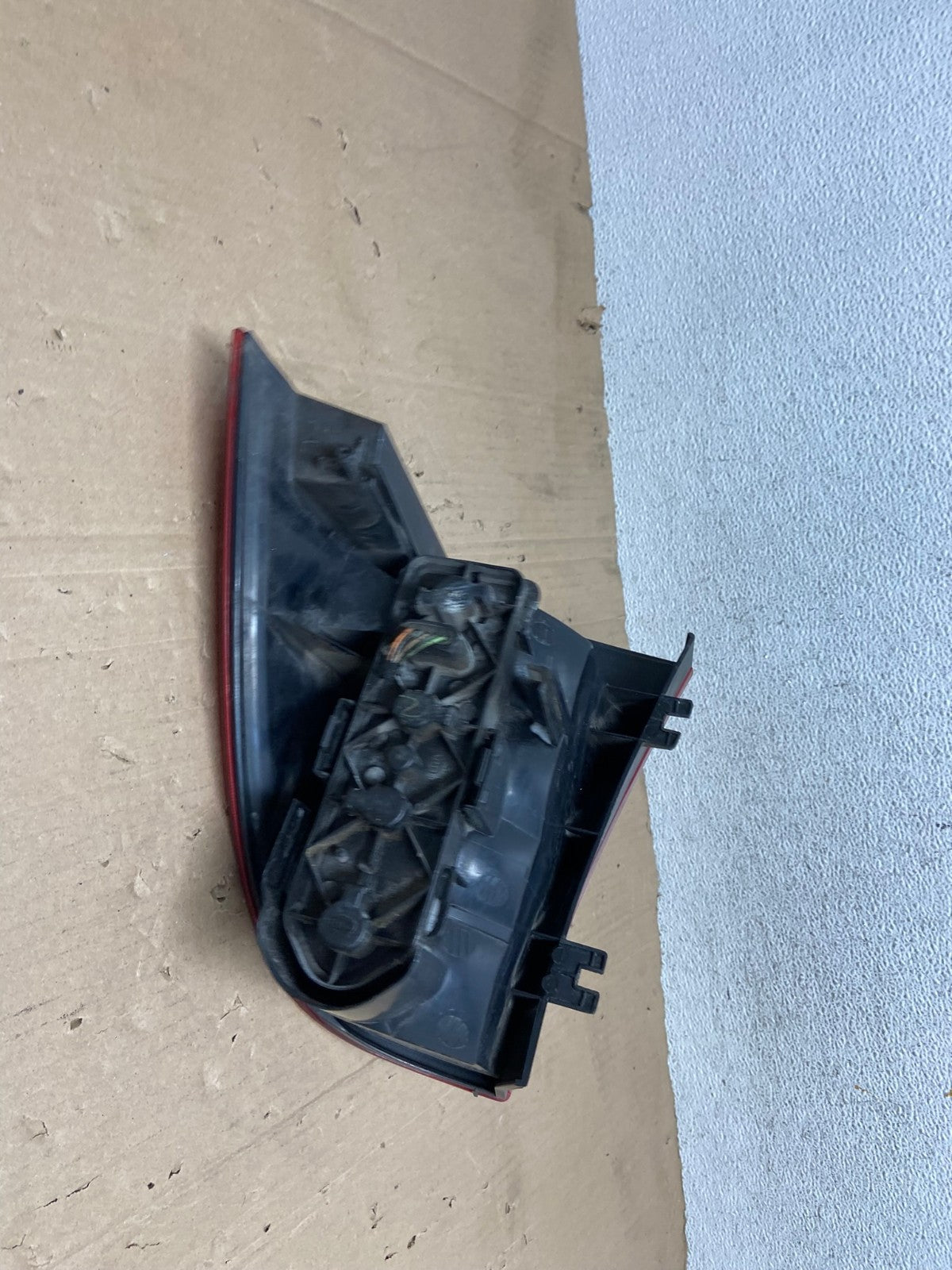 1998 1999 2000 2001 Mercedes ML320 ML-Class Left Driver LH Tail Light AE9192 LK3