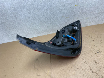 2008 2009 2010 BMW 5 525i 530i Right Passenger Rh Tail Side Light Oem W9407 DW6