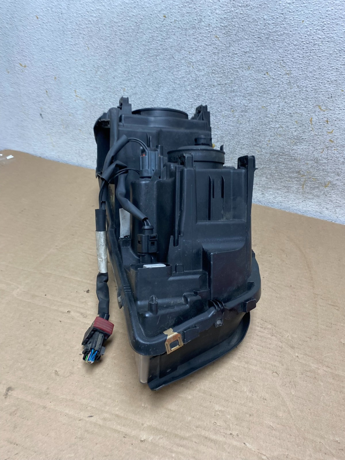 2003-2013 Volvo XC90 Left Driver LH Side Halogen Headlight AH9419 DW6