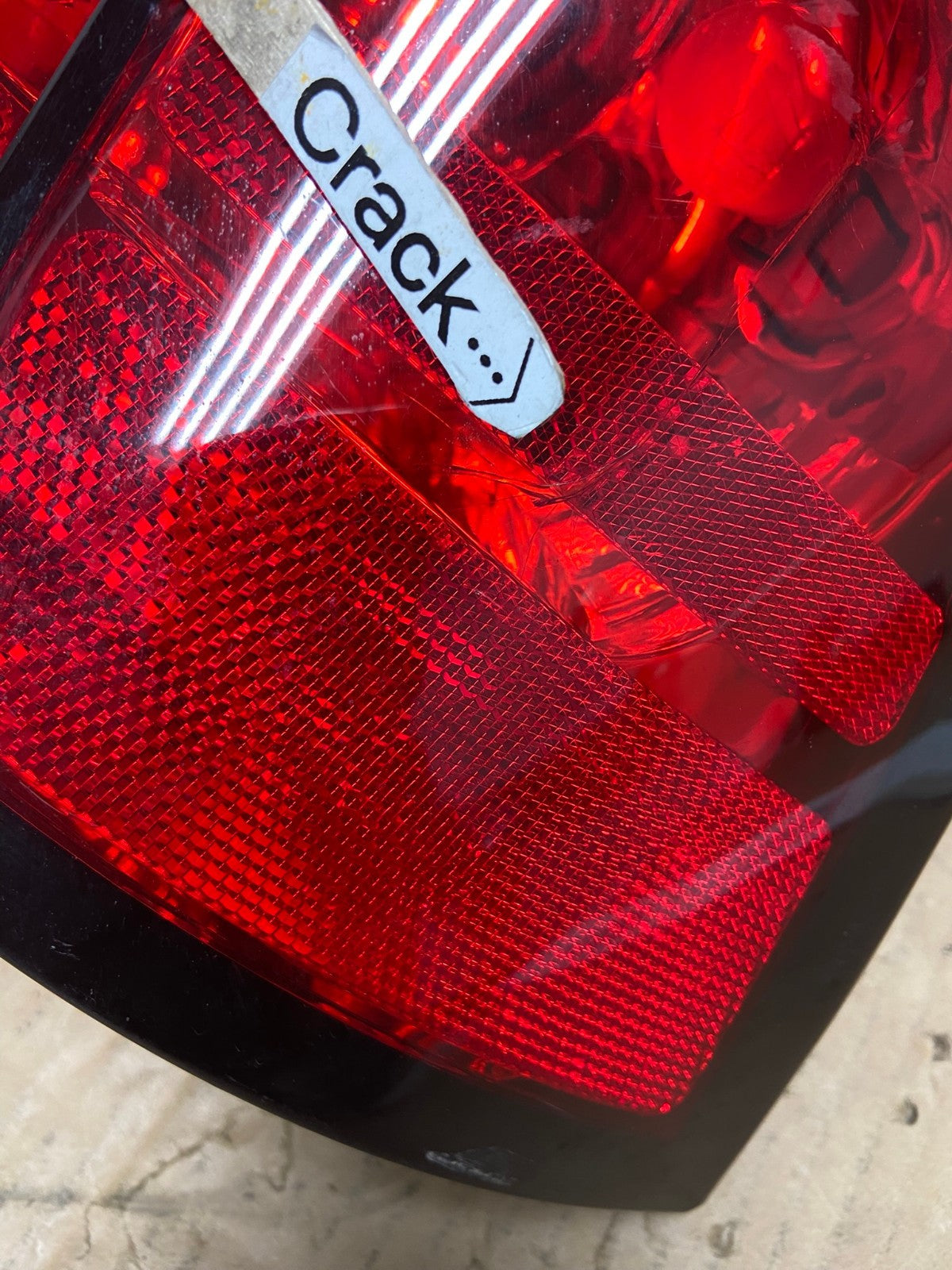 1999-2004 Ford Mustang Right Passenger Rh Side Tail Light AD1048 LK4