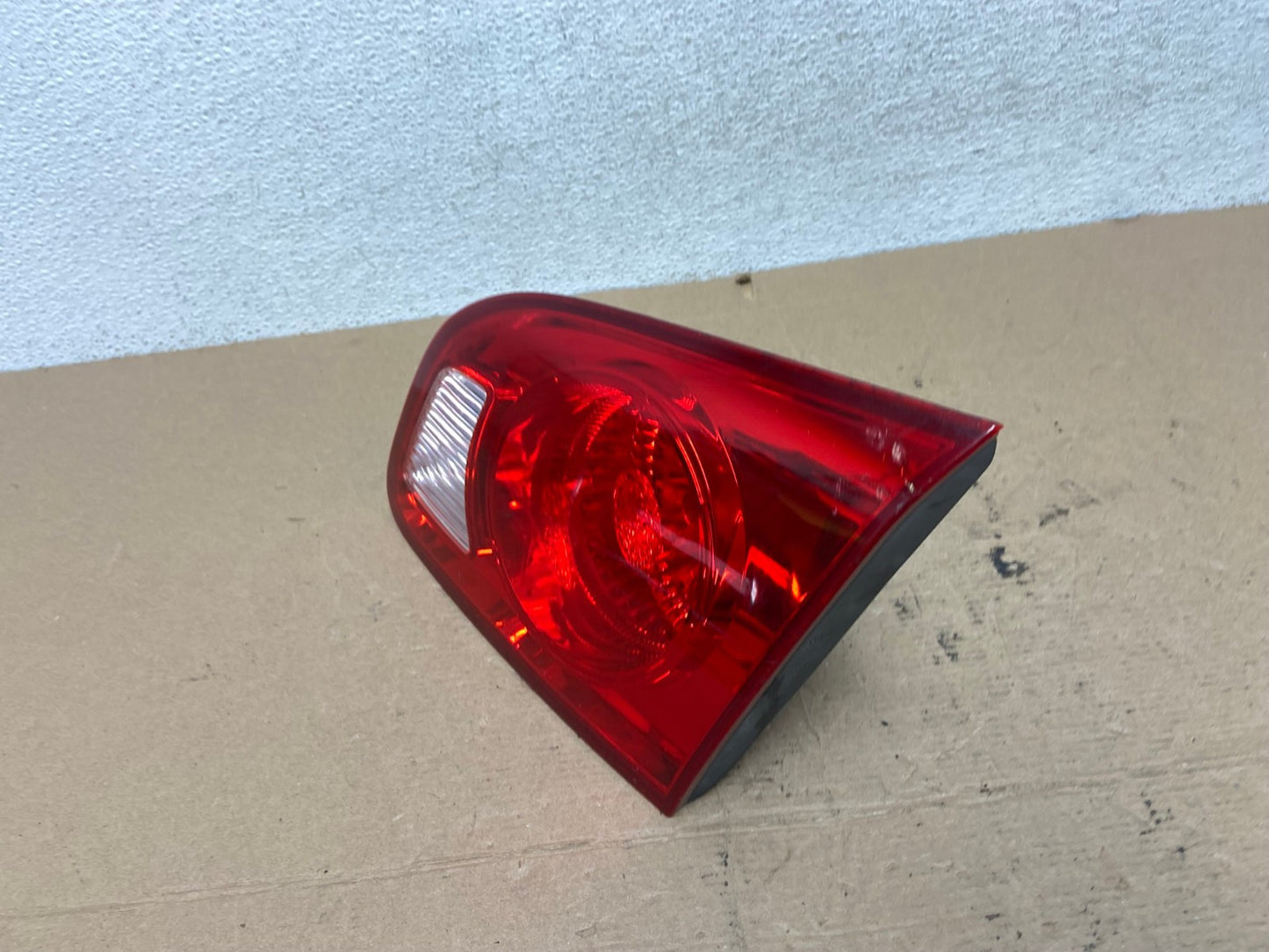 2007 2008 2009 Hyundai Santa Fe Right Passenger Tail Light Inner AF4532 LK1
