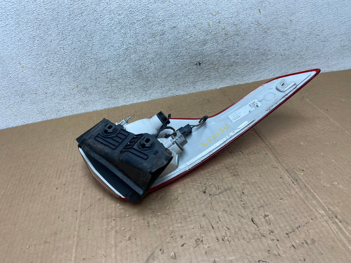 2013 to 2016 Ford Escape Right Passenger RH Side Tail Light AI5564 LK5