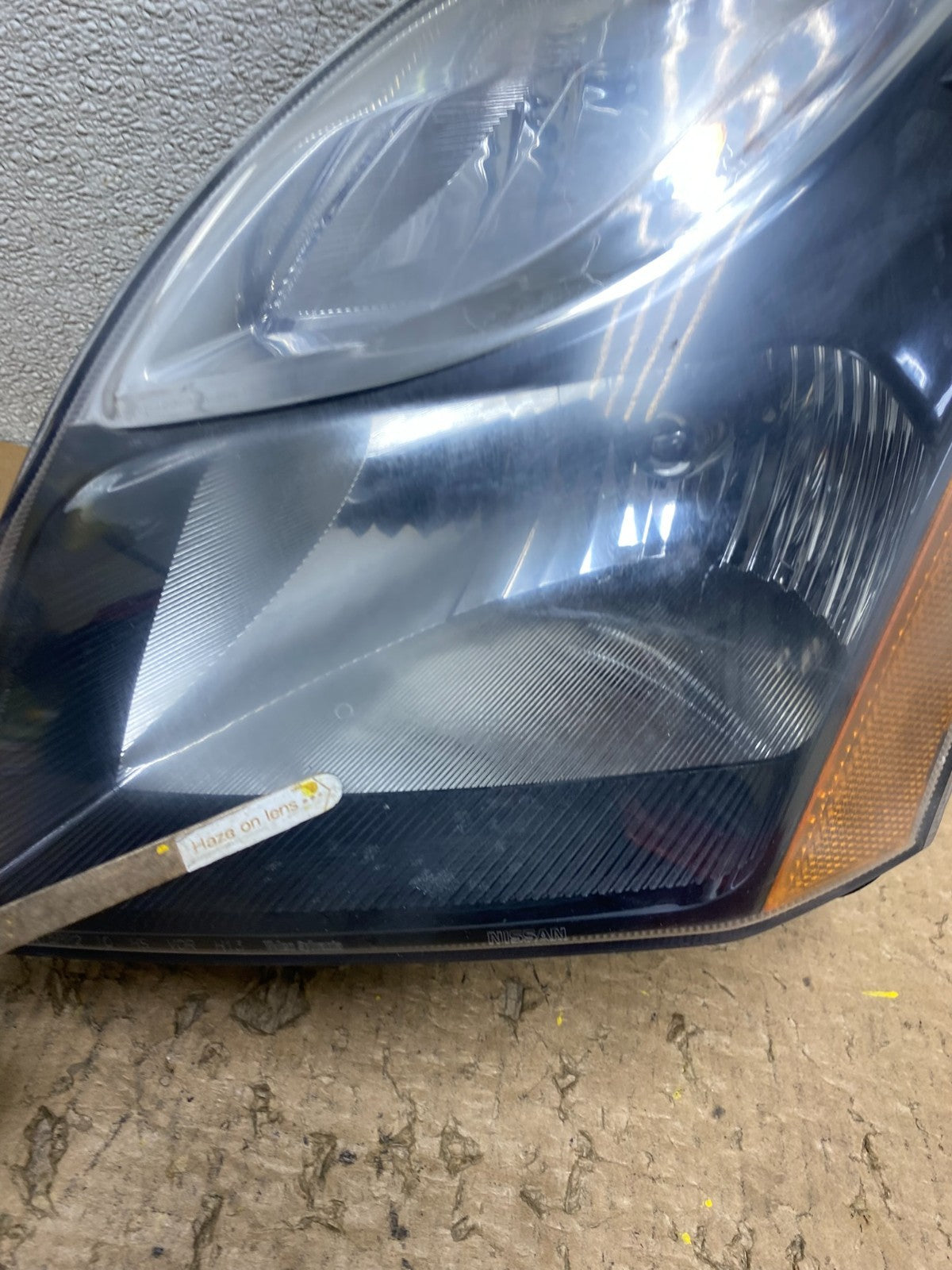 2010-2012 Nissan Sentra Halogen Left Driver LH Black Headlight V8473 DW4