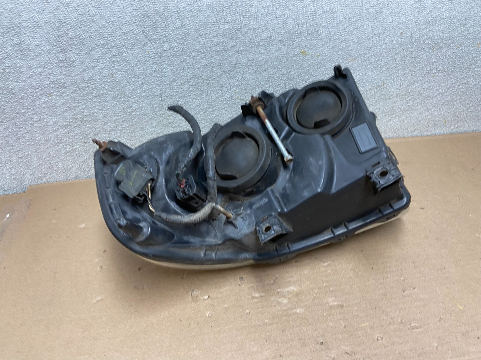 2003 - 2006 Ford Expedition Right Passenger Side Headlight Halogen Oem AA9934 DW5