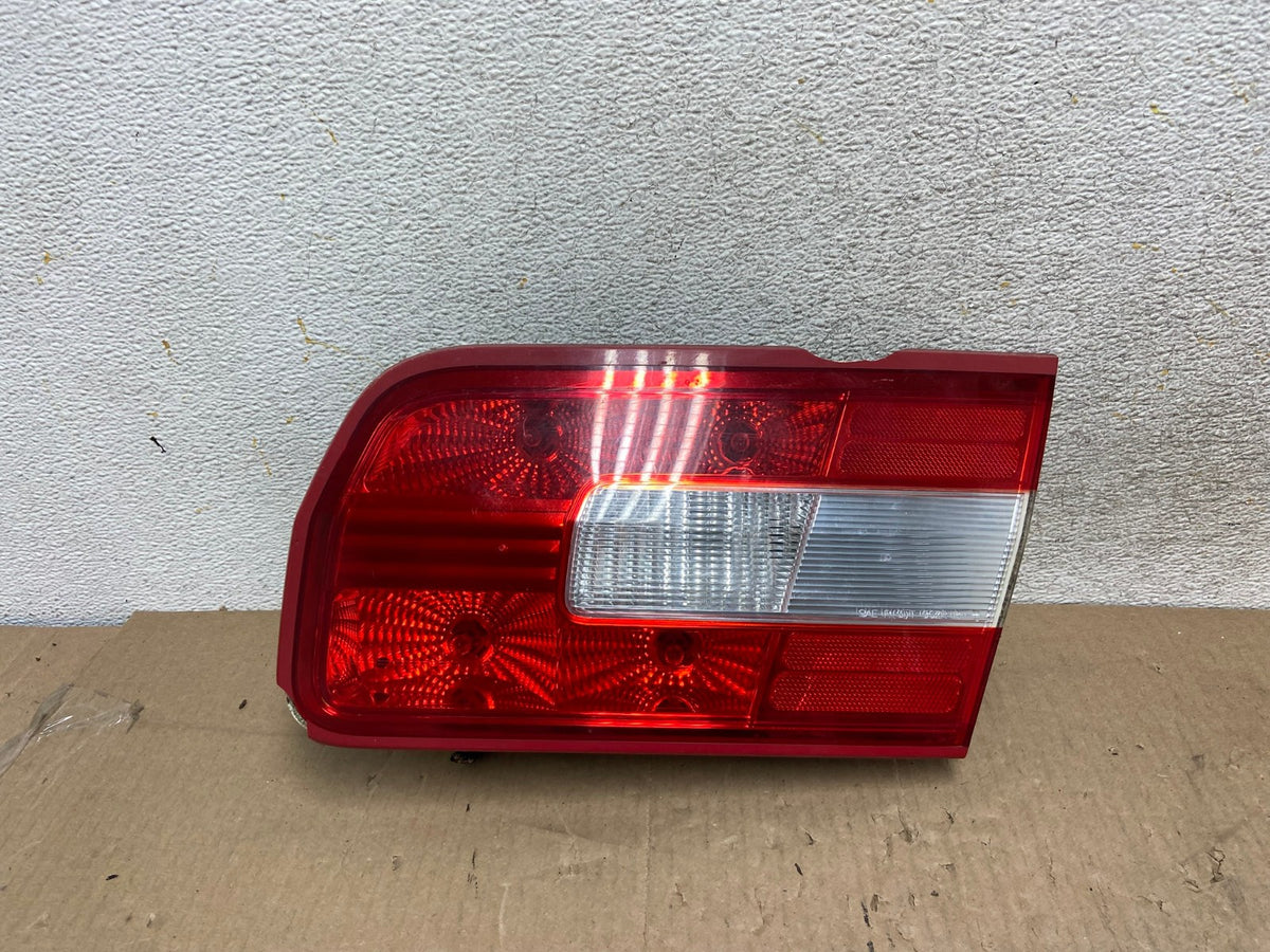 2007-2009 Lincoln Zephyr MKZ Right Passenger Side Tail Light Inner AH5945 LK0