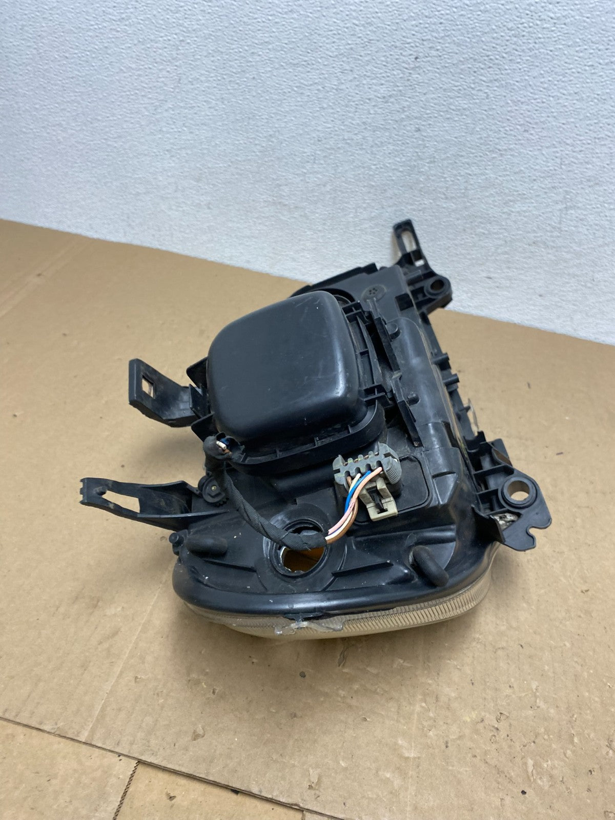 2002 - 2005 Mercedes ML ML350 ML500 Left Driver LH Halogen Headlight AC5819 DW8