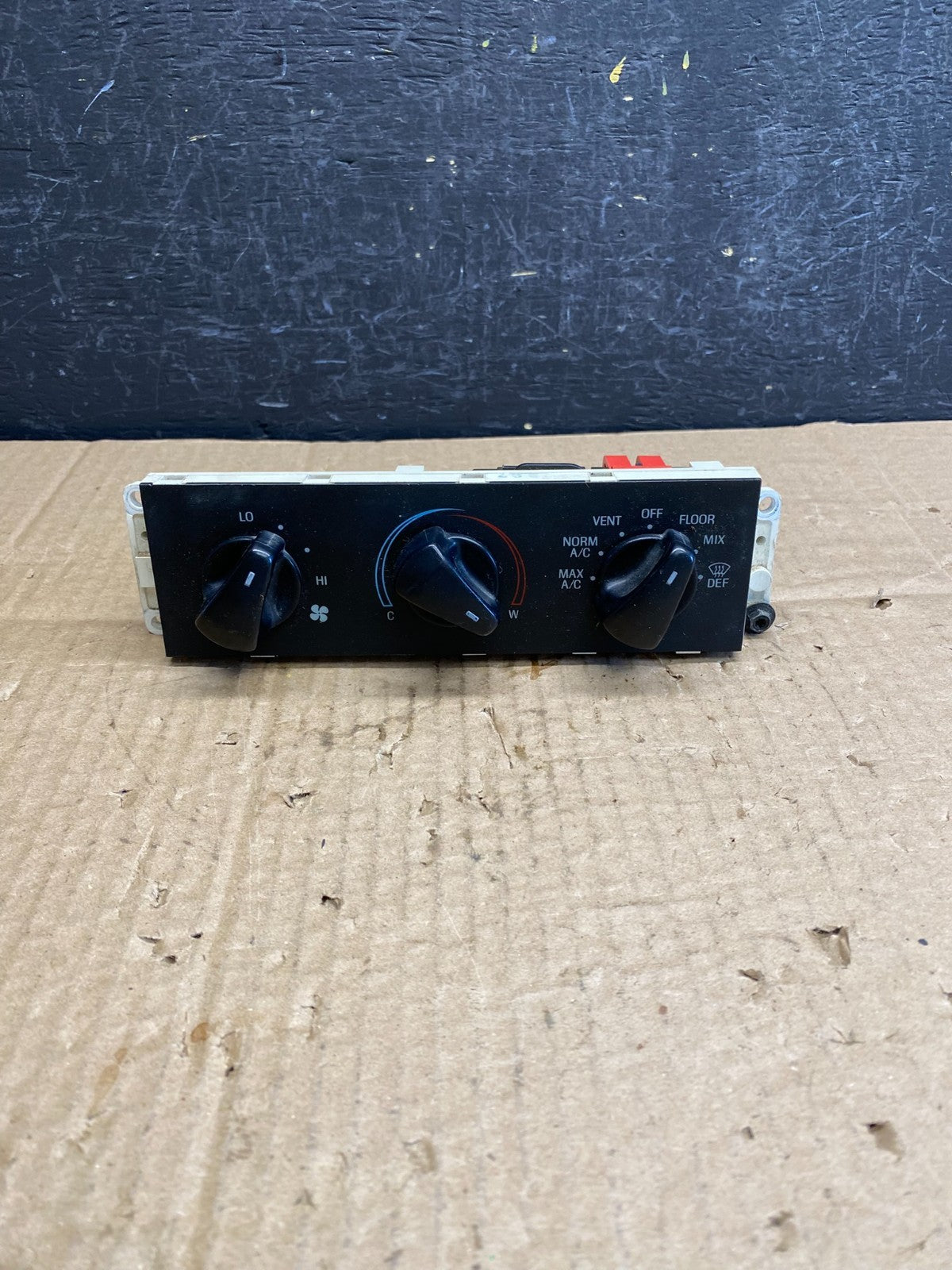 1995-1997 Ford Crown Victoria Marquis Climate Control Heater AC95700