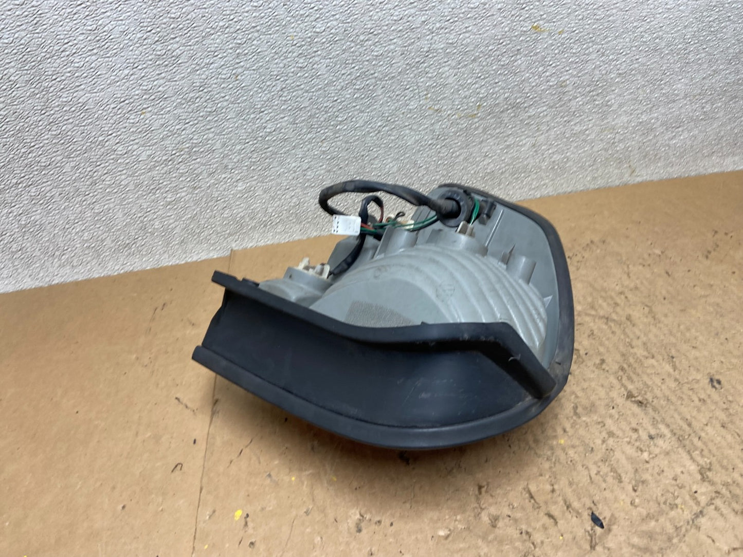2005 to 2006 Hyundai Santa Fe Right Passenger Rh Side Tail Light Oem AA0152 DW5