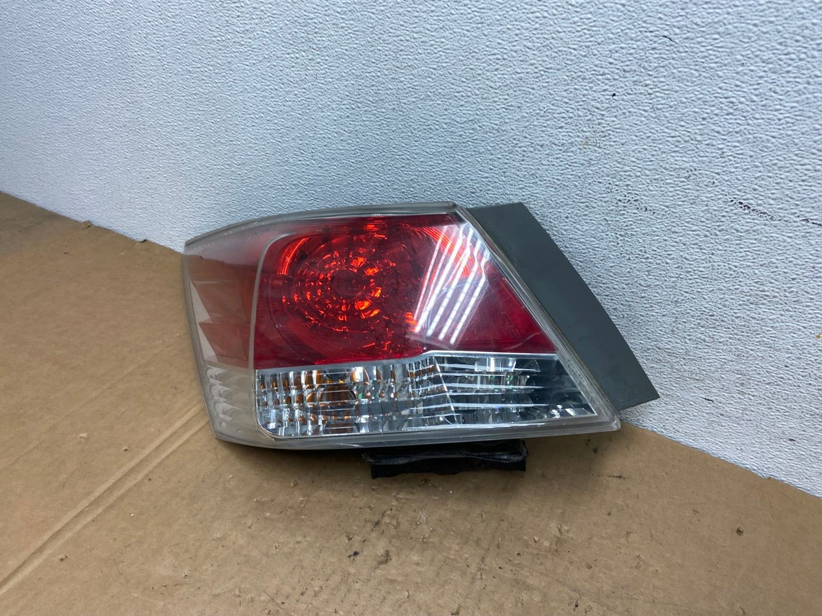 2008 to 2012 Honda Accord Sedan Tail light Left Driver LH Side AD3036 LK1