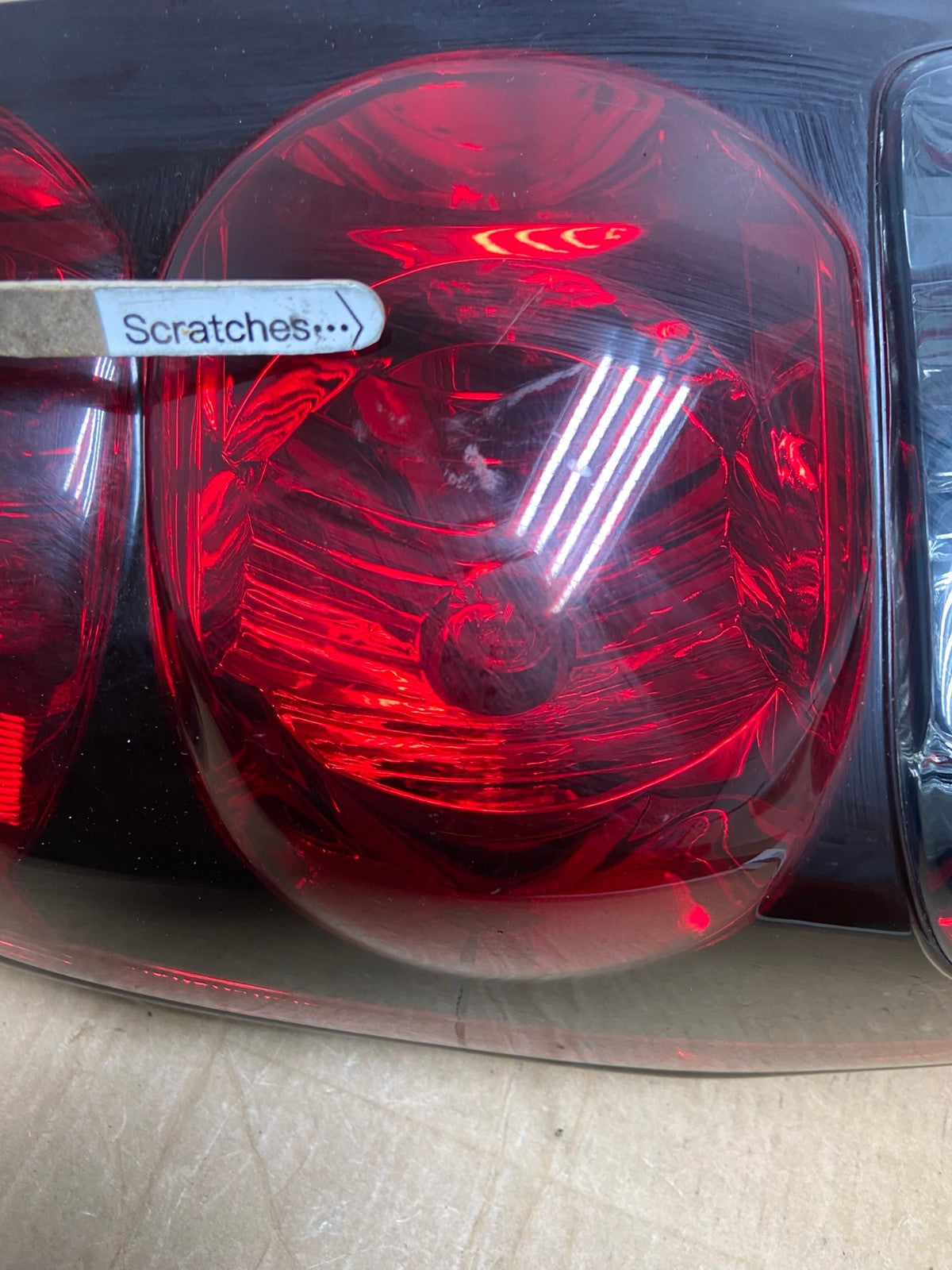 2002 to 2009 Chevrolet Trailblazer Left Driver LH Side Tail Light AD5990 LK3