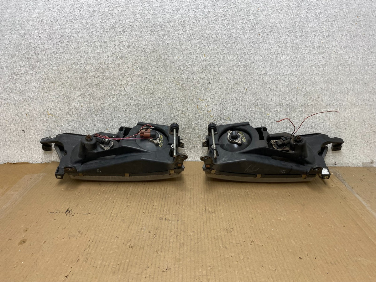 1995-1997 Toyota Avalon Left+Right Side Headlights AH3081 DW4