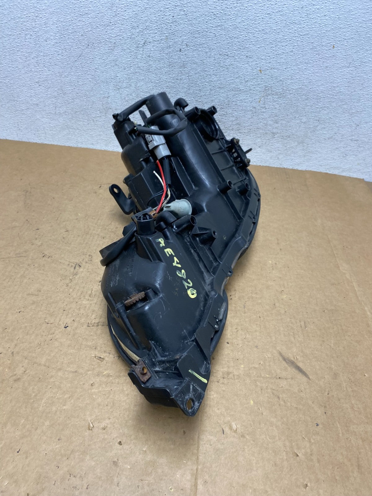 2001 to 2005 Lexus GS430 Gs300 Right Passenger Headlight Halogen AE4820 DW8