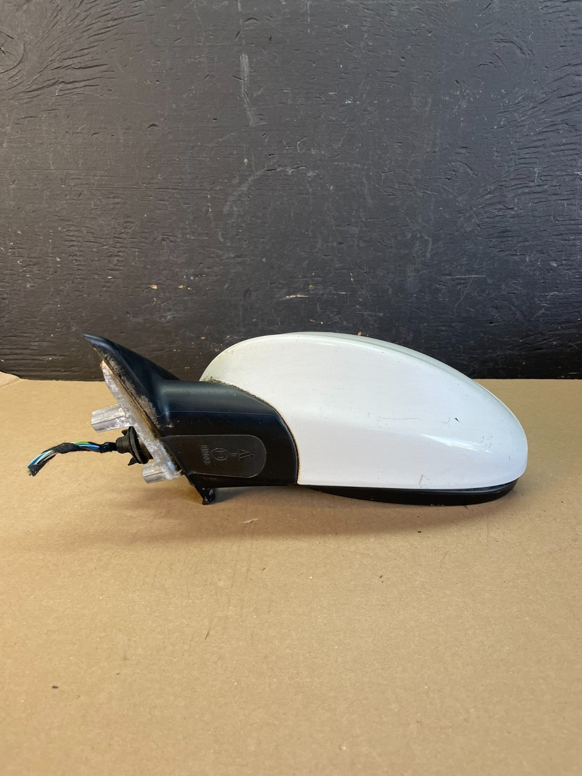 2006 to 2008 BMW 325i Left Driver LH Side View Door Mirror AE1096 DW3