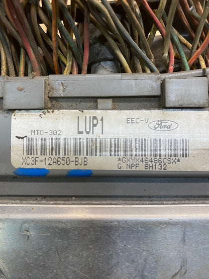 1999 Ford Truck F250 F350 6.8L Engine Control Module Unit ECU ECM AC0855 DG2