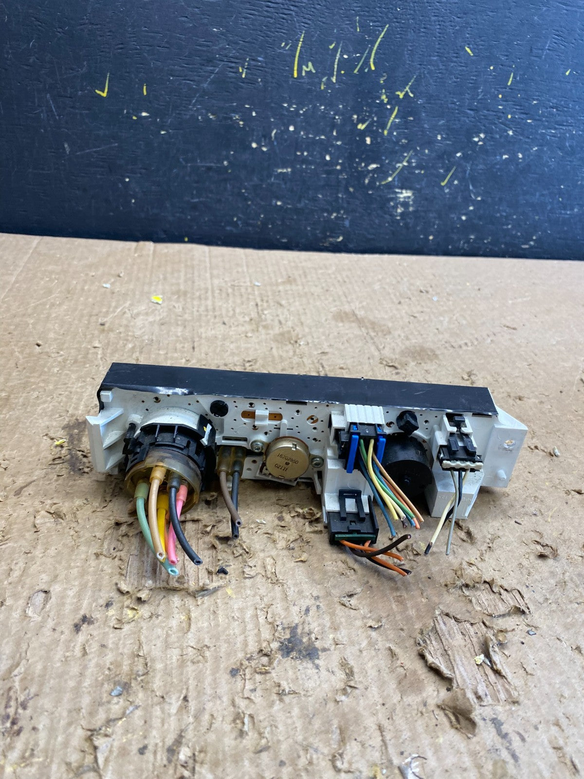 2001 - 2007 GMC Chevrolet Astro Express Climate Control A/C Z9624 DG3