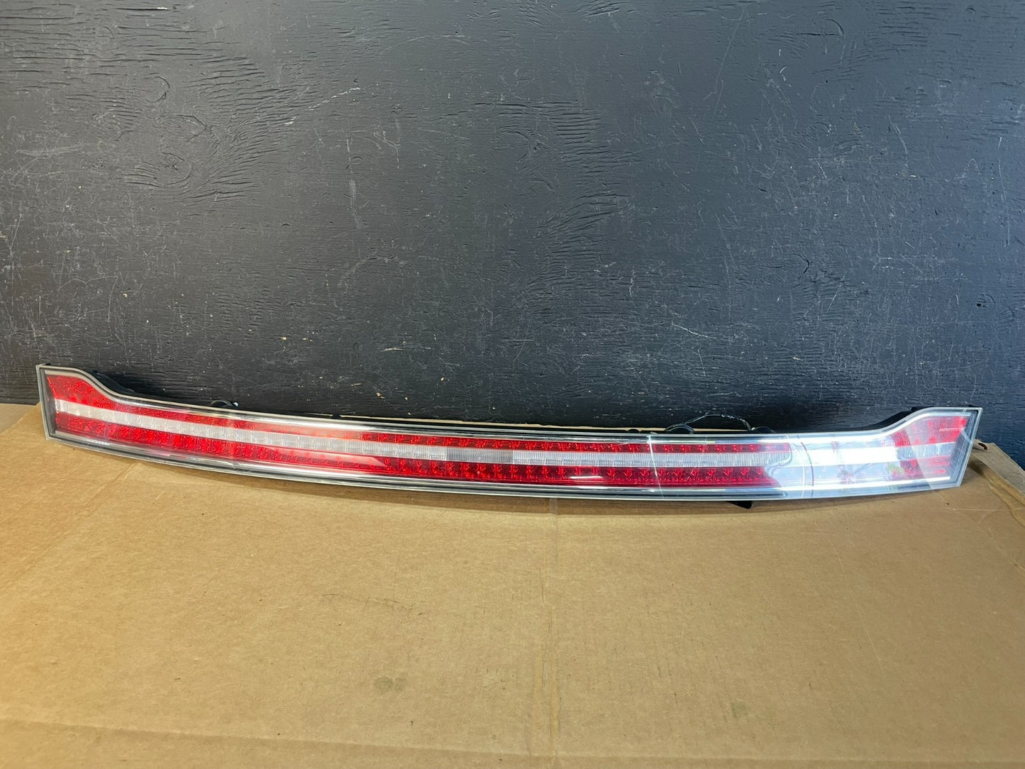 2013-2019 Lincoln MKZ Rear Center Trunk Tailgate Tail Light ae0864 DG0