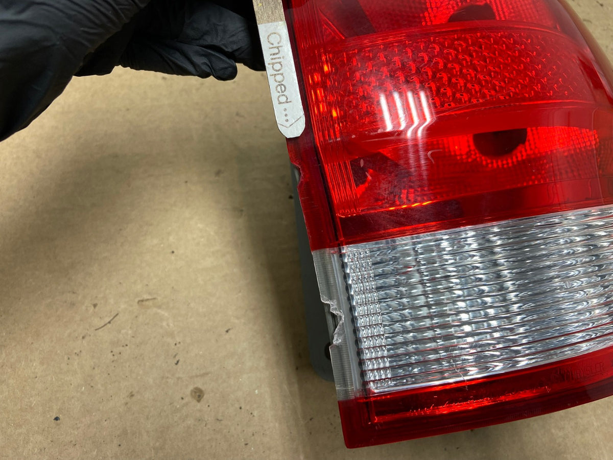 2011-2013 Jeep Grand Cherokee Right Passenger Side Rh Tail Light AH8458 LK4