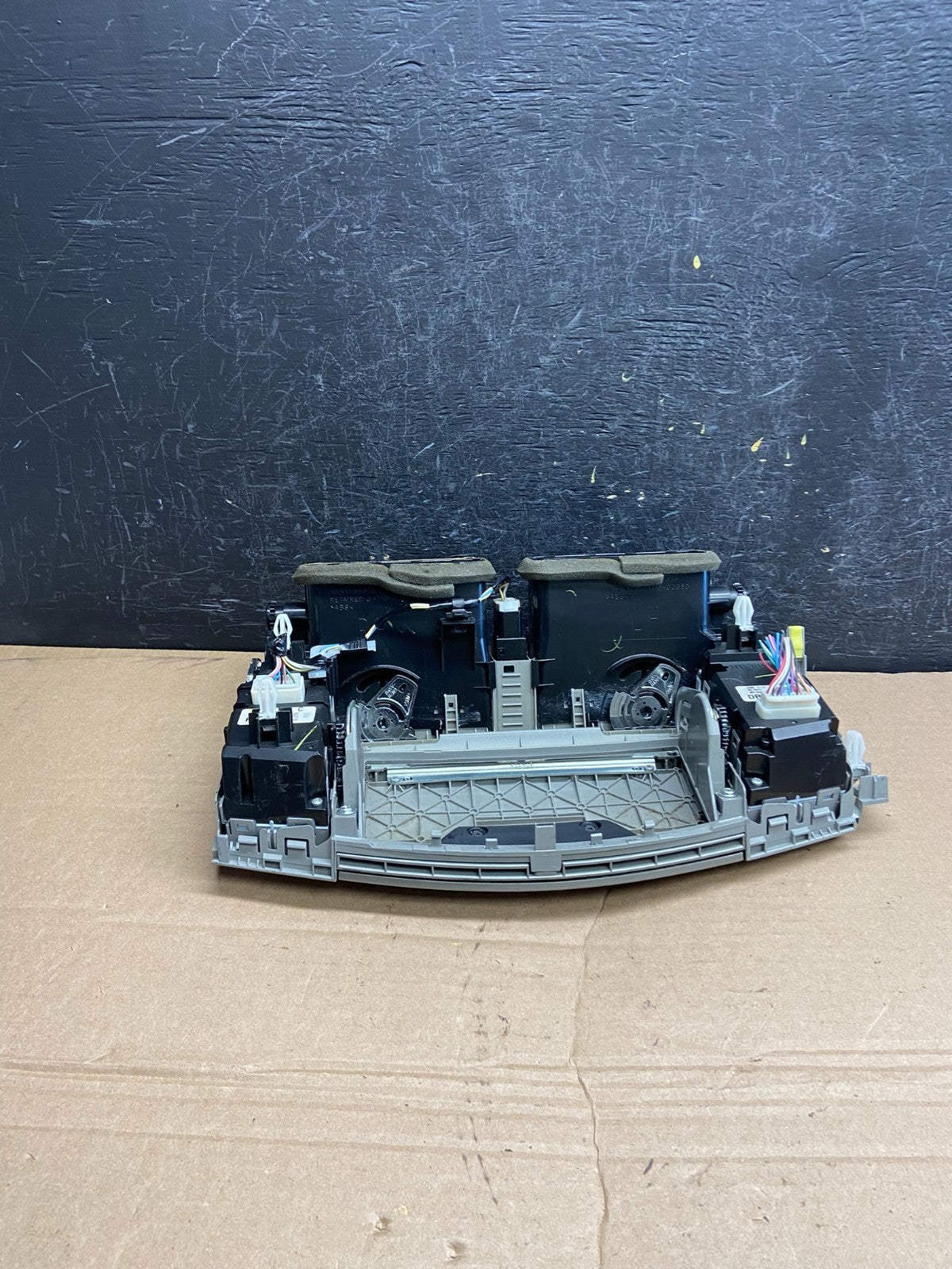 2005-2007 Toyota Avalon Climate Control A/C Heater Air Vent Panel Trim AF1852 DG3