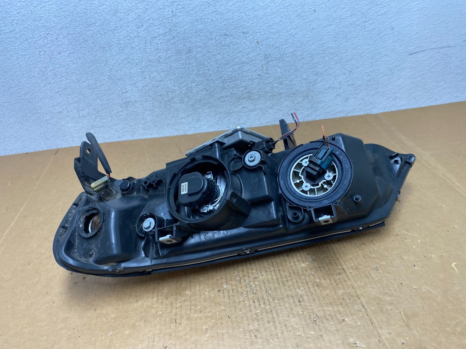 2002-2003 Acura Tl Hid Xenon Right Passenger Rh Side Headlight TYC AE0309 DW4