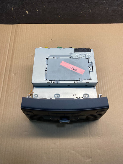 2010-2011 Mercedes W212 E350 E550 Stereo CD Changer Radio a2129006513 AI7233 DG4