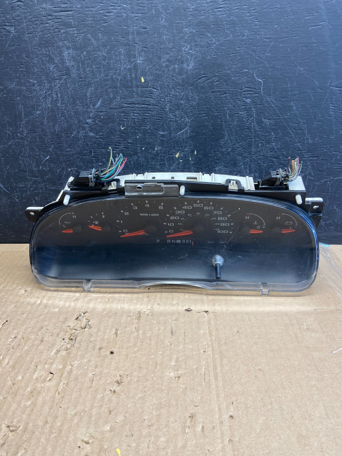 2006 Ford E150 E250 E350 VAN Gauge Speedometer Cluster ad6813 DG0