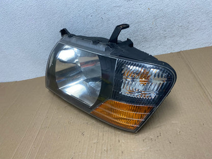 2000 to 2004 Mitsubishi Montero Pajero Left Driver LH Headlight AE8938 LK1