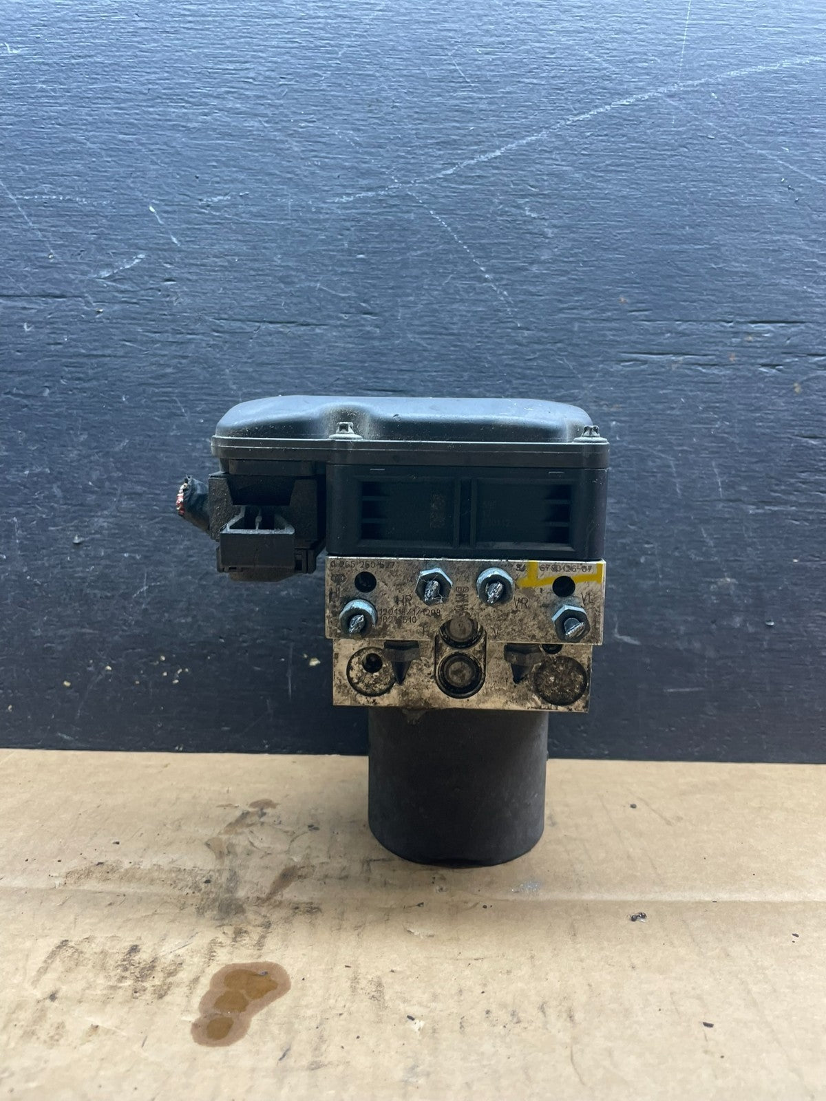 2007 to 2013 BMW X5 E70 ABS Anti-Lock Brake Pump Module OEM R4321 DG1