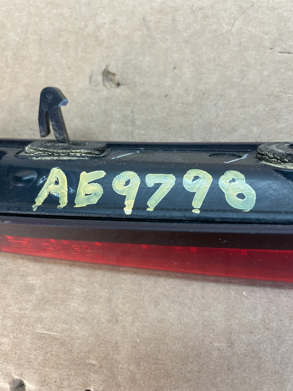 2008-2013 Cadillac Cts Sedan Trunk Lid 3rd Third Brake Tail Light AG9798 DG5