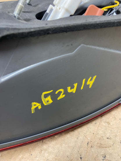 2009 to 2010 Hyundai Sonata Left Driver Lh Side Tail Light AG2414 LK7