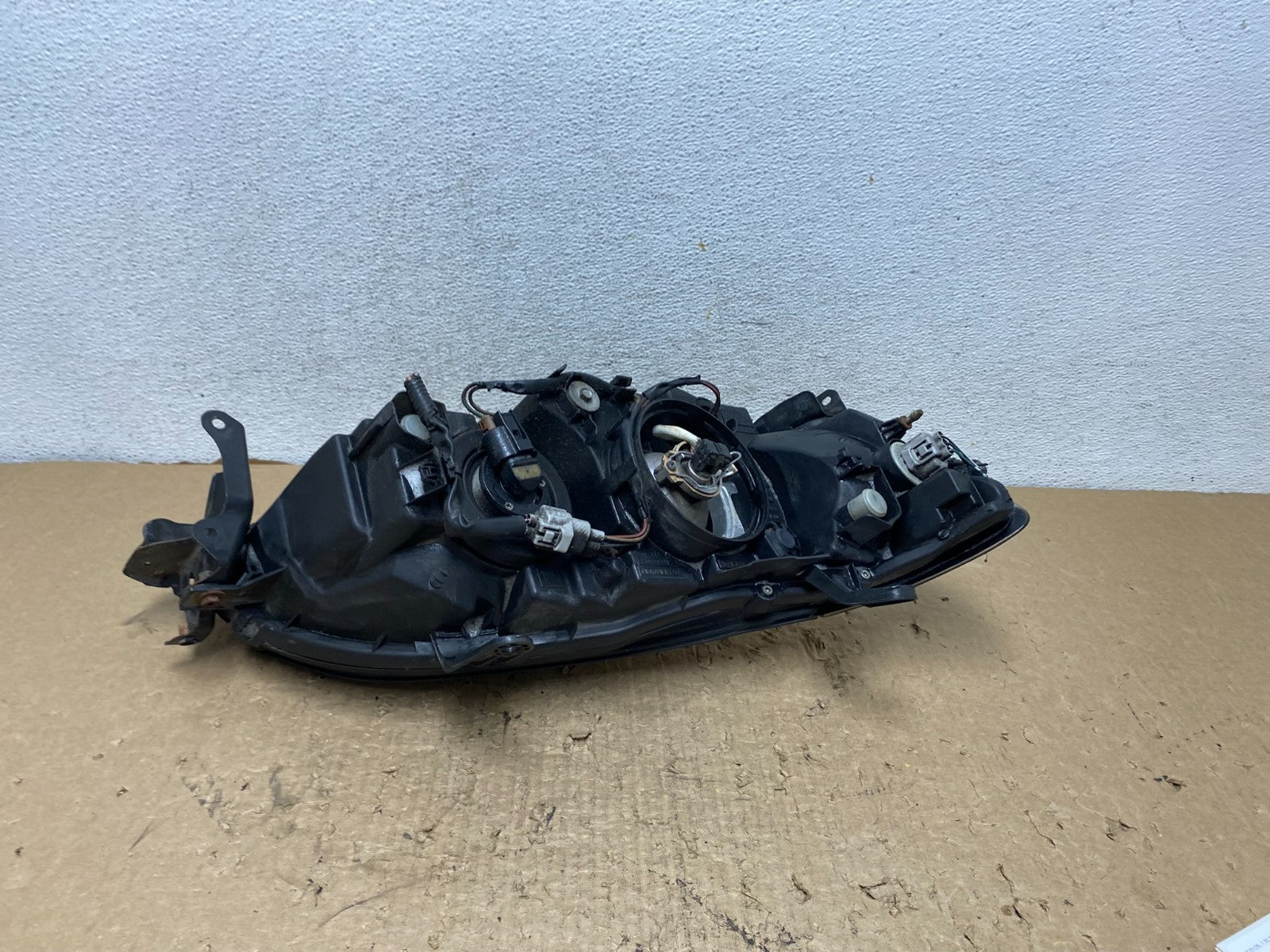 2006 to 2007 Subaru Legacy Left Driver LH Side Headlight AF9478 DW6