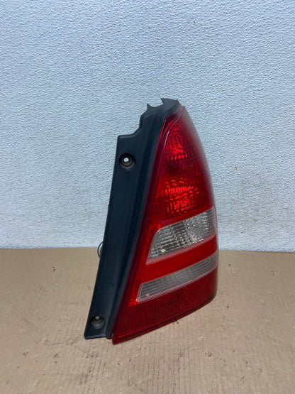 2003 2004 2005 Subaru Forester Right Passenger Rh Side Tail Light AF3171 LK2