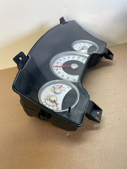 2006 Dodge Durango Speedometer Instrument Cluster Gauge AI4329 DG1