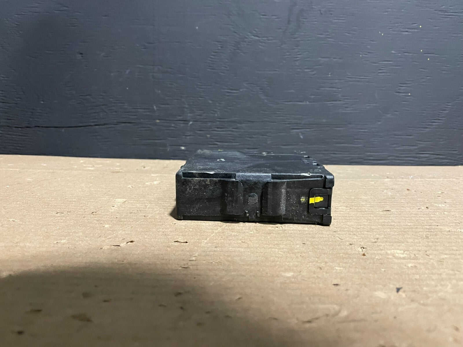 2015-2017 Mercedes Benz B250E Parking Brake Control Module 2429000601 D46345