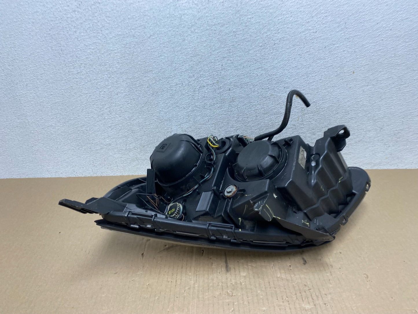 2010 - 2015 Chevrolet Equinox Halogen Headlight Right Passenger Side AE7016 DW5