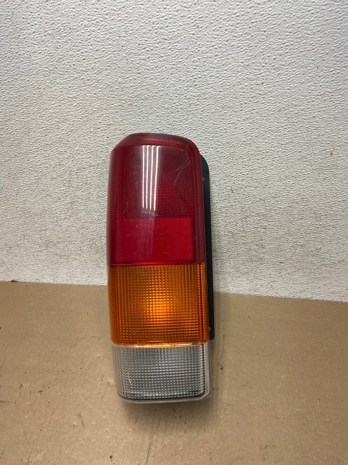 1997 to 2001 Jeep Cherokee Left Driver Side Tail Light AG4553 LK0