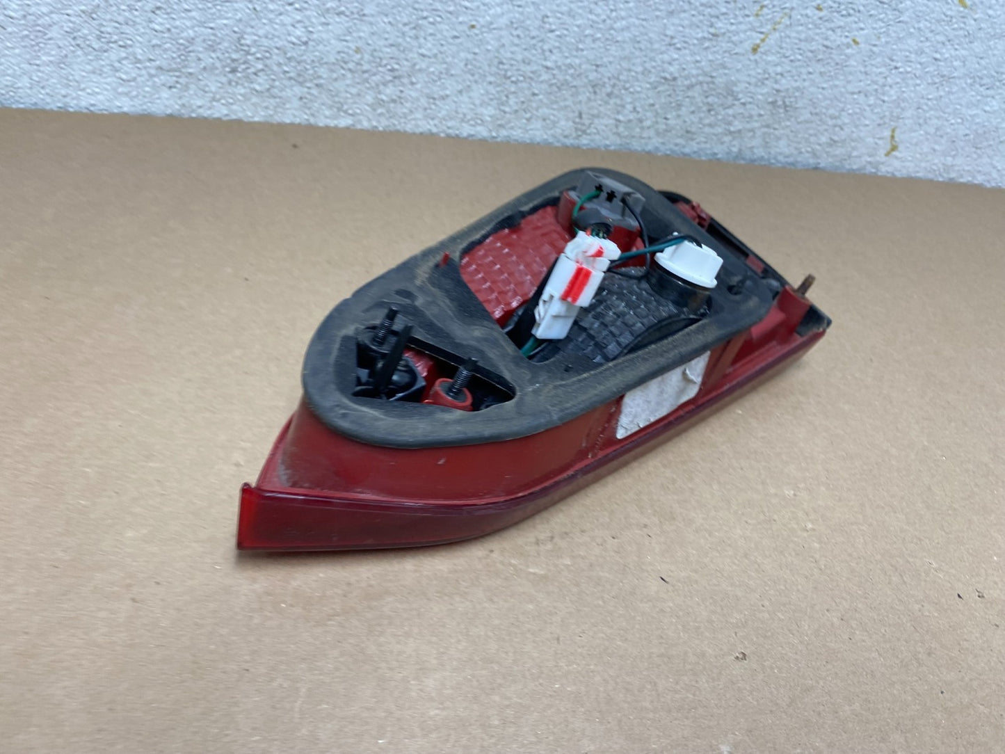 2013-2016 Hyundai Santa Fe Sport Left Driver LH Inner Tail Light P8059 DW6