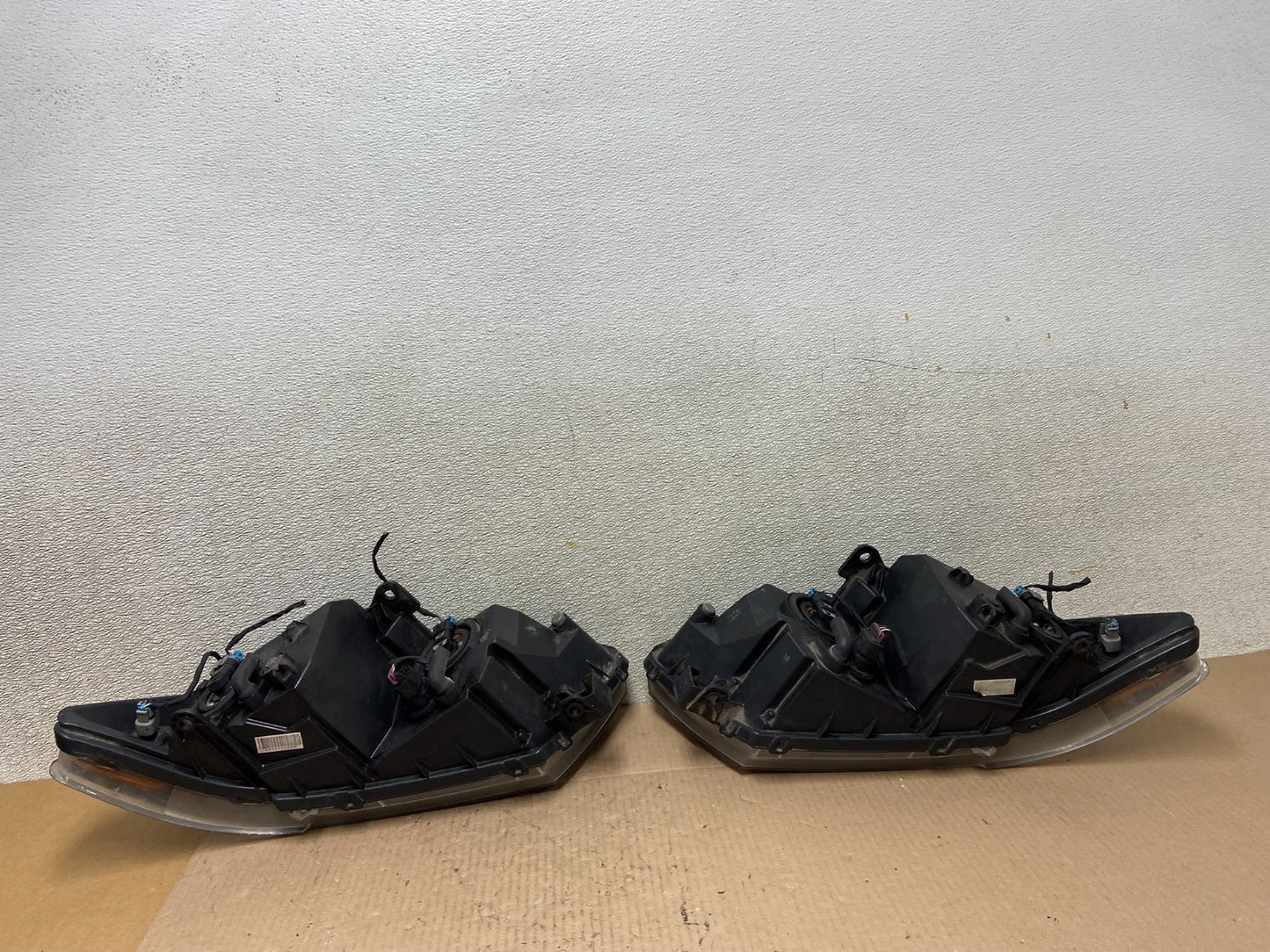 2009 to 2017 Dodge Journey Headlights Left+Right Set Halogen Oem Z3771 DW7