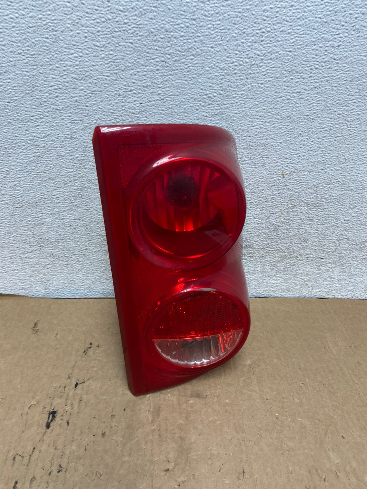 2005-2011 Dodge Dakota Right Passenger Rh Side Tail Light AG2166 LK2
