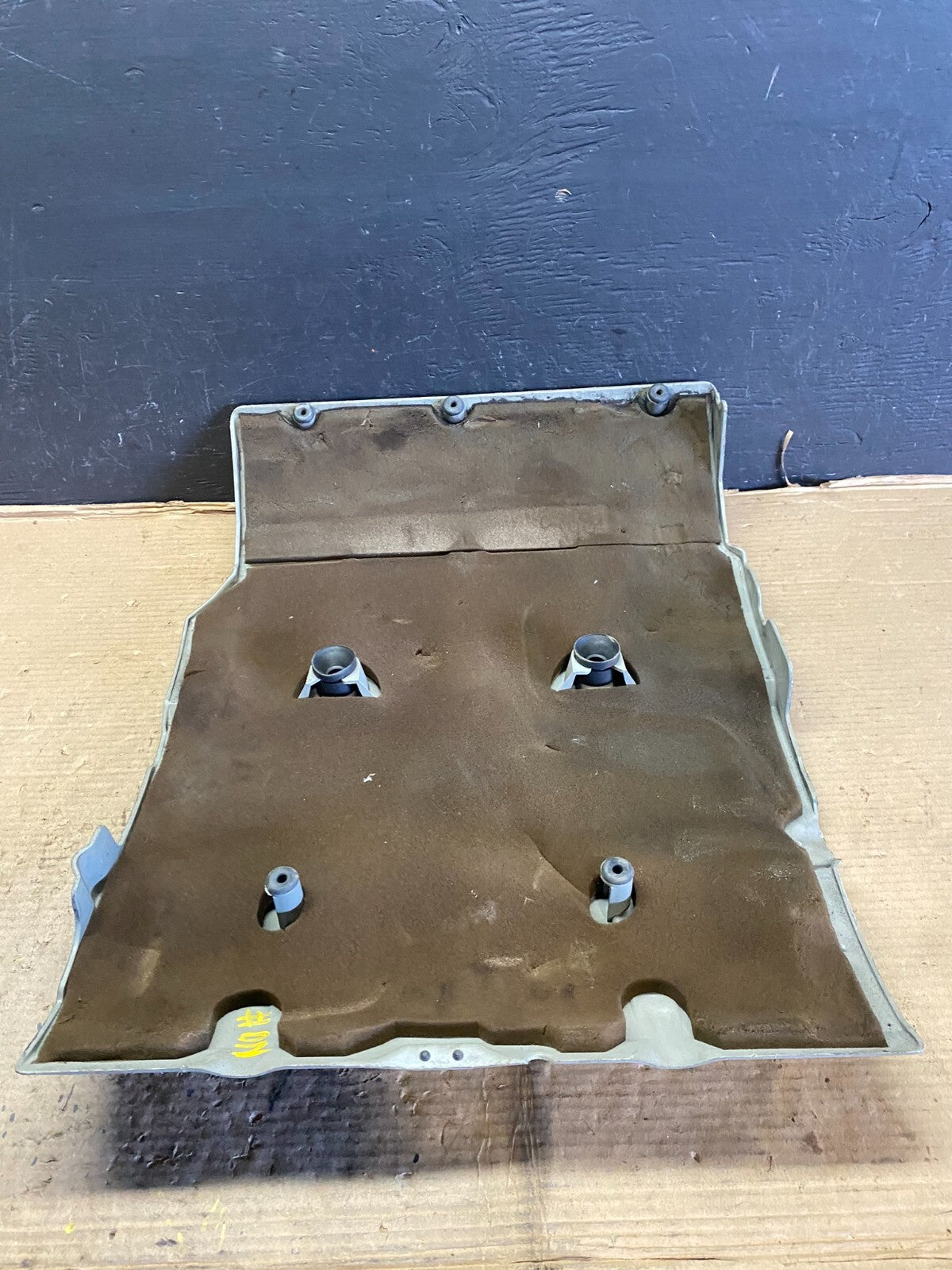 1997 to 2004 Cadillac Deville Seville Northstar Engine Motor Cover E8307 DG15