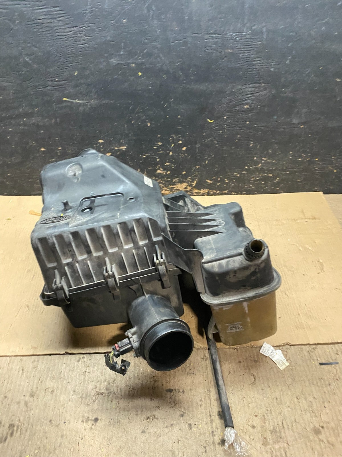 2007-2008 Lincoln Navigator Ford Expedition 5.4L Air Cleaner Intake Box x3133 DG6