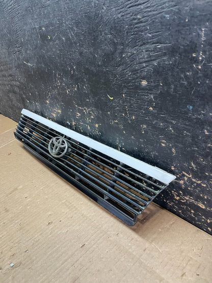 1987 to 1991 Toyota Camry Front Upper Grill Grille Oem AB3198 DG2