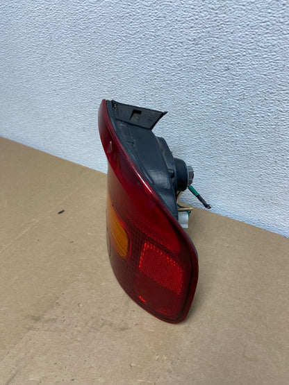 2000 to 2004 Subaru Legacy Right Passenger Rh Side Tail Light AC5589 DW1