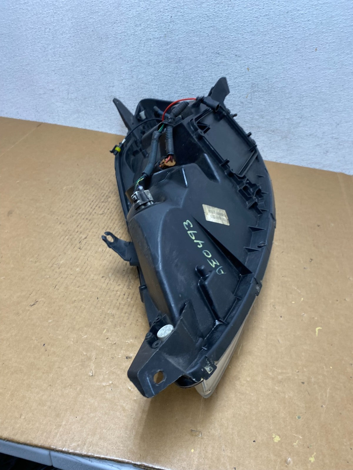 2006 to 2010 Toyota Sienna Right Passenger Rh Side Headlight Halogen AE0493 DW8